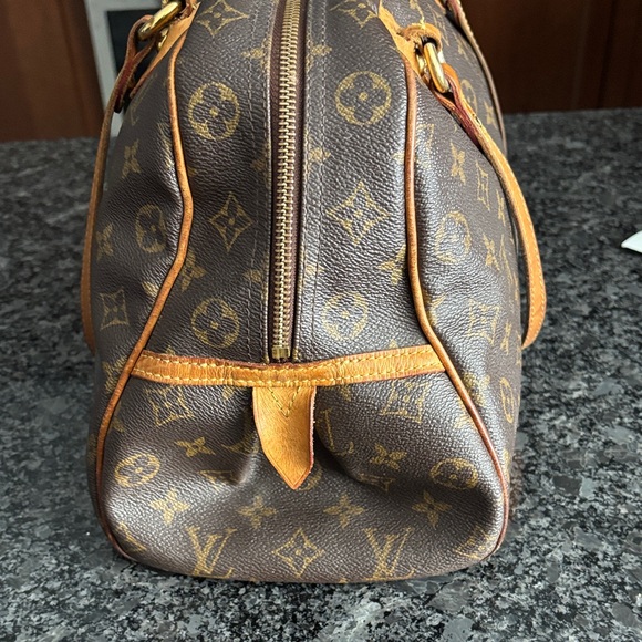 Louis Vuitton Classic Brown Monogram Shoulder Bag - Picture 4 of 16